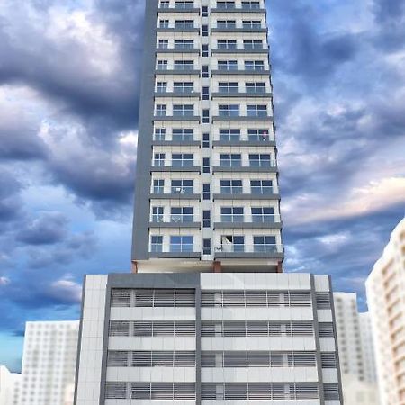 Afaq Tower Apartment Manama Luaran gambar